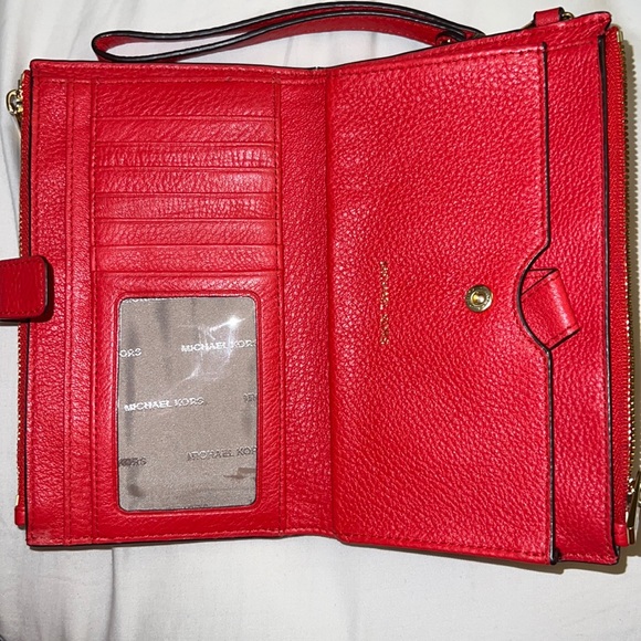 NEW Michael Kors Wristlet Wallet - Picture 2 of 4